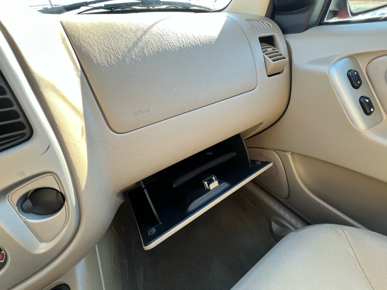 Ford Escape XLT 2WD 2.3L 2007