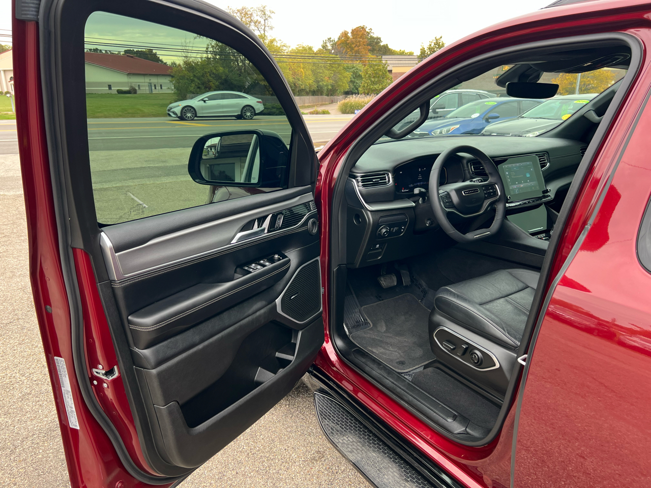 Jeep Wagoneer Series II 4WD 2024 Jeep Wagoneer Series II 4WD 2024