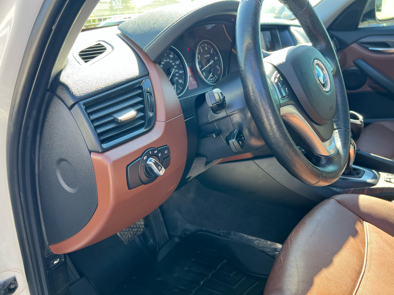 BMW X1 xDrive28i 2015 BMW X1 xDrive28i 2015