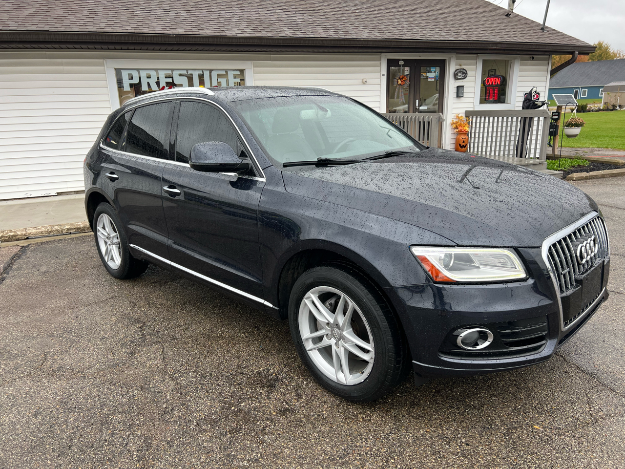 Audi Q5 2.0T Premium Plus quattro 2017 Audi Q5 2.0T Premium Plus quattro 2017
