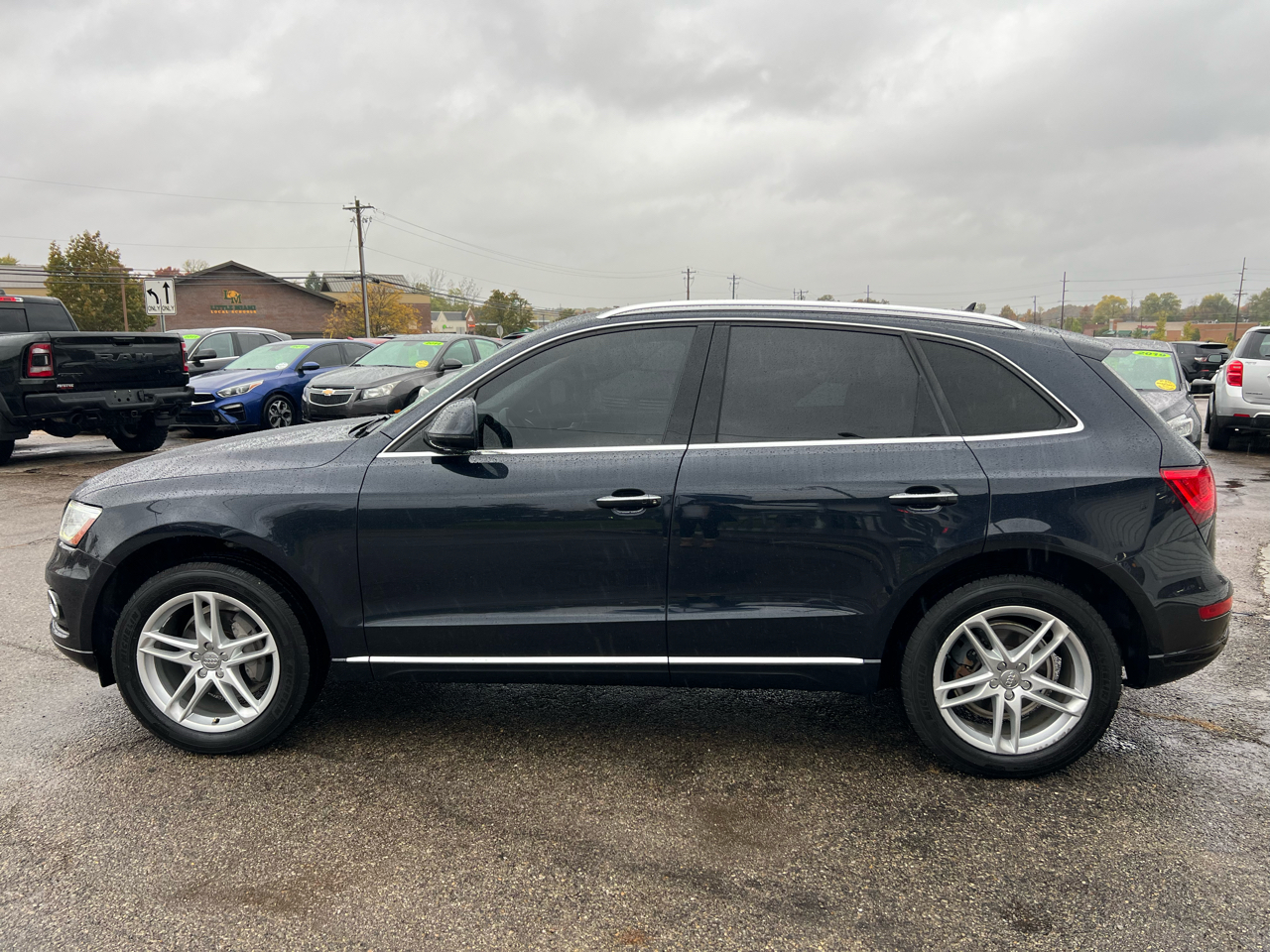 Audi Q5 2.0T Premium Plus quattro 2017 Audi Q5 2.0T Premium Plus quattro 2017