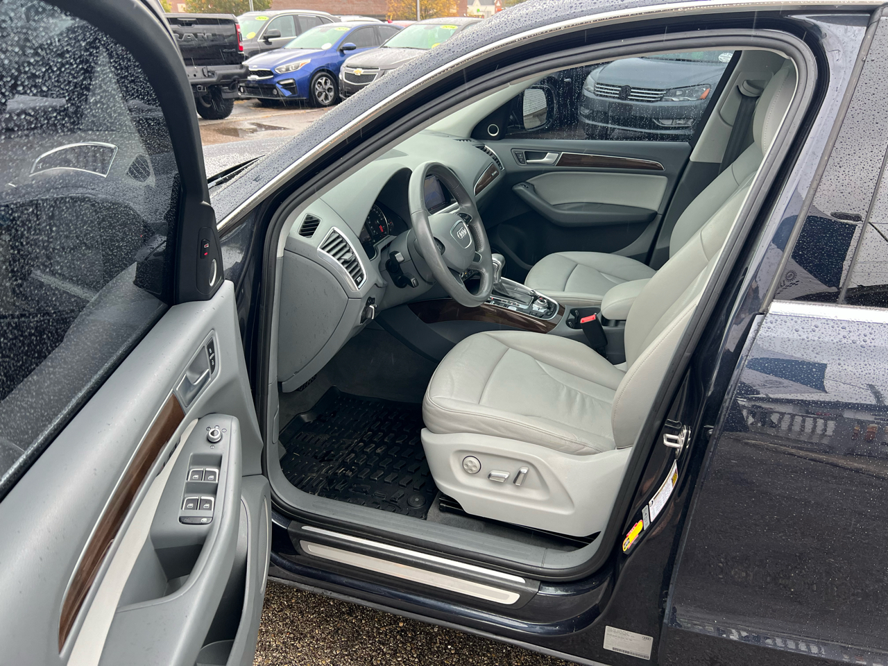 Audi Q5 2.0T Premium Plus quattro 2017 Audi Q5 2.0T Premium Plus quattro 2017