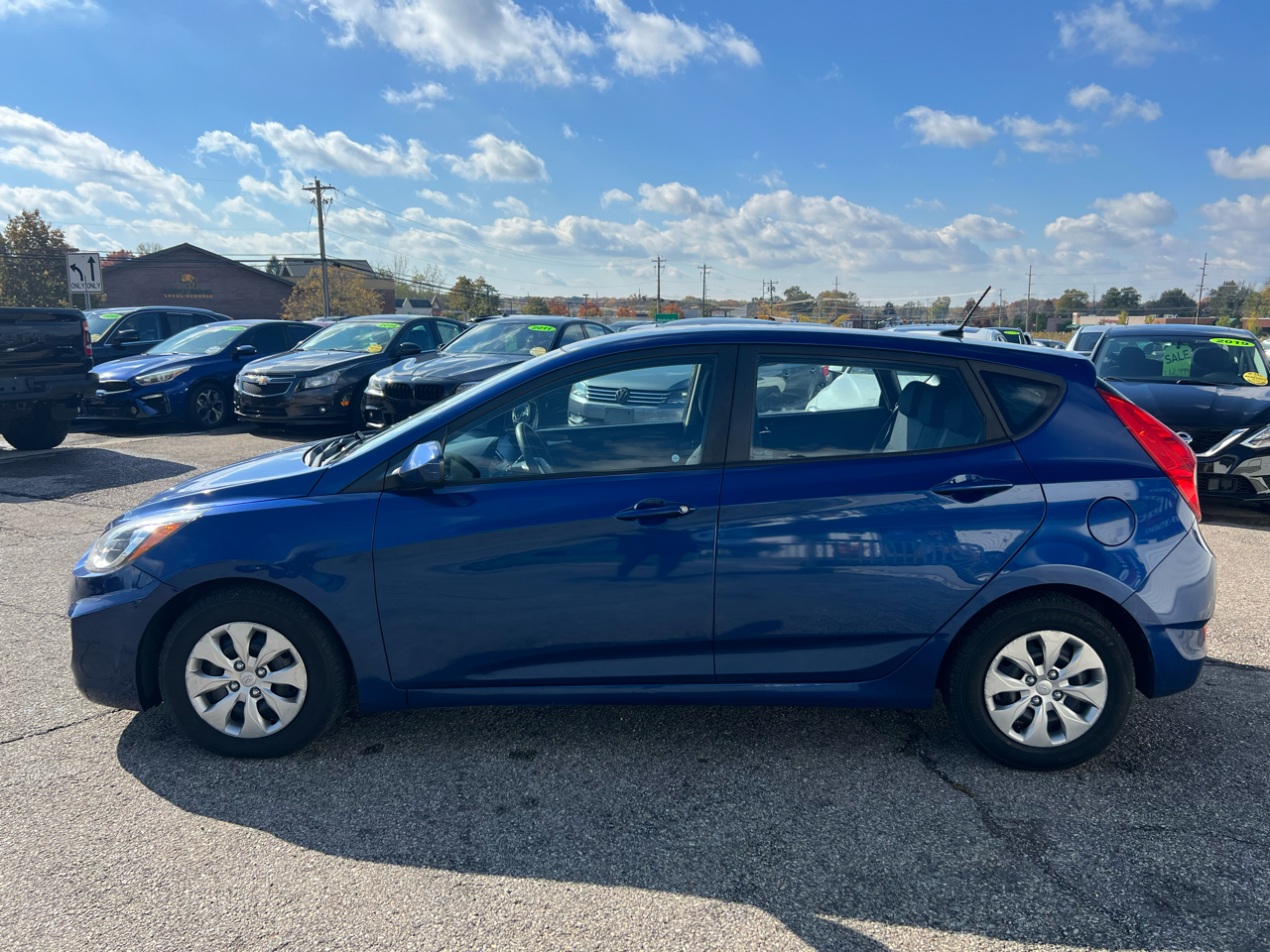 Hyundai Accent SE 5-Door 6A 2017 Hyundai Accent SE 5-Door 6A 2017