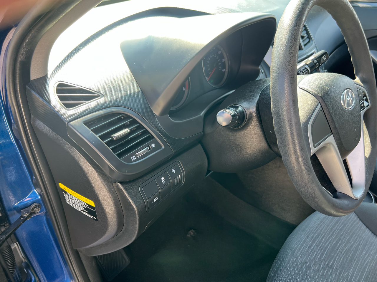 Hyundai Accent SE 5-Door 6A 2017 Hyundai Accent SE 5-Door 6A 2017