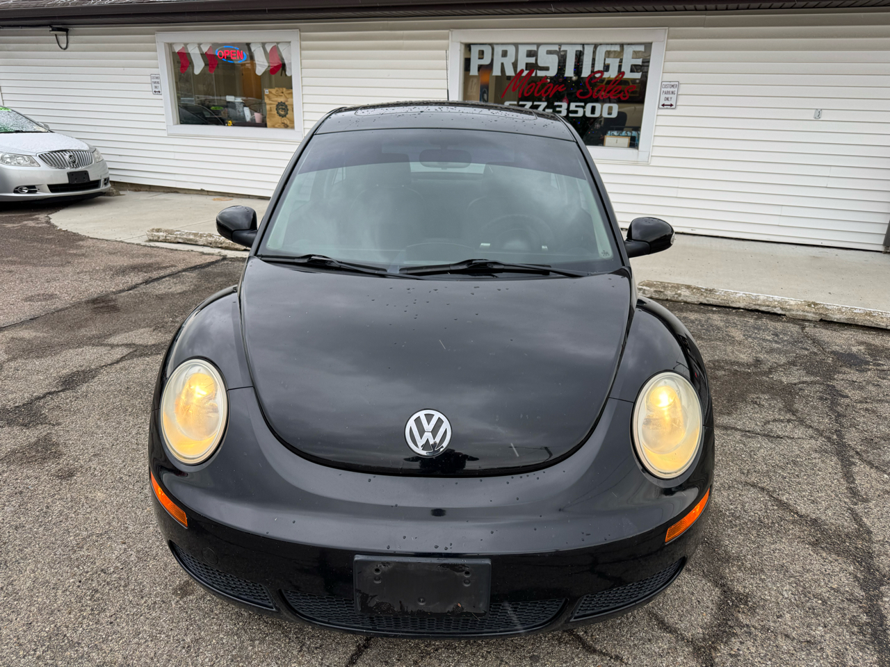 Volkswagen New Beetle S 2008