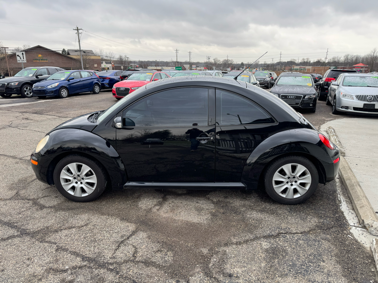 Volkswagen New Beetle S 2008