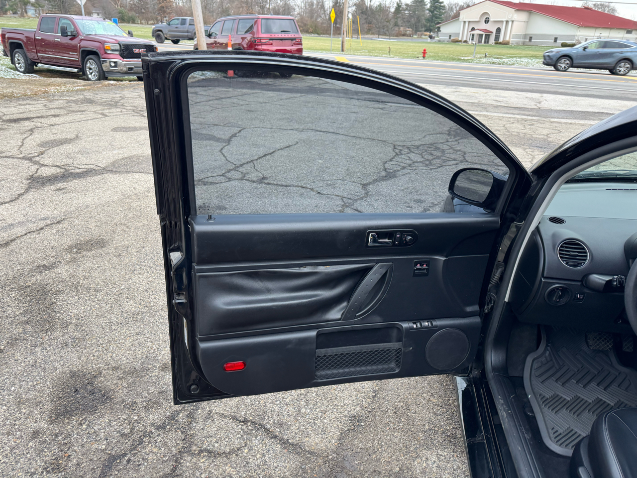 Volkswagen New Beetle S 2008