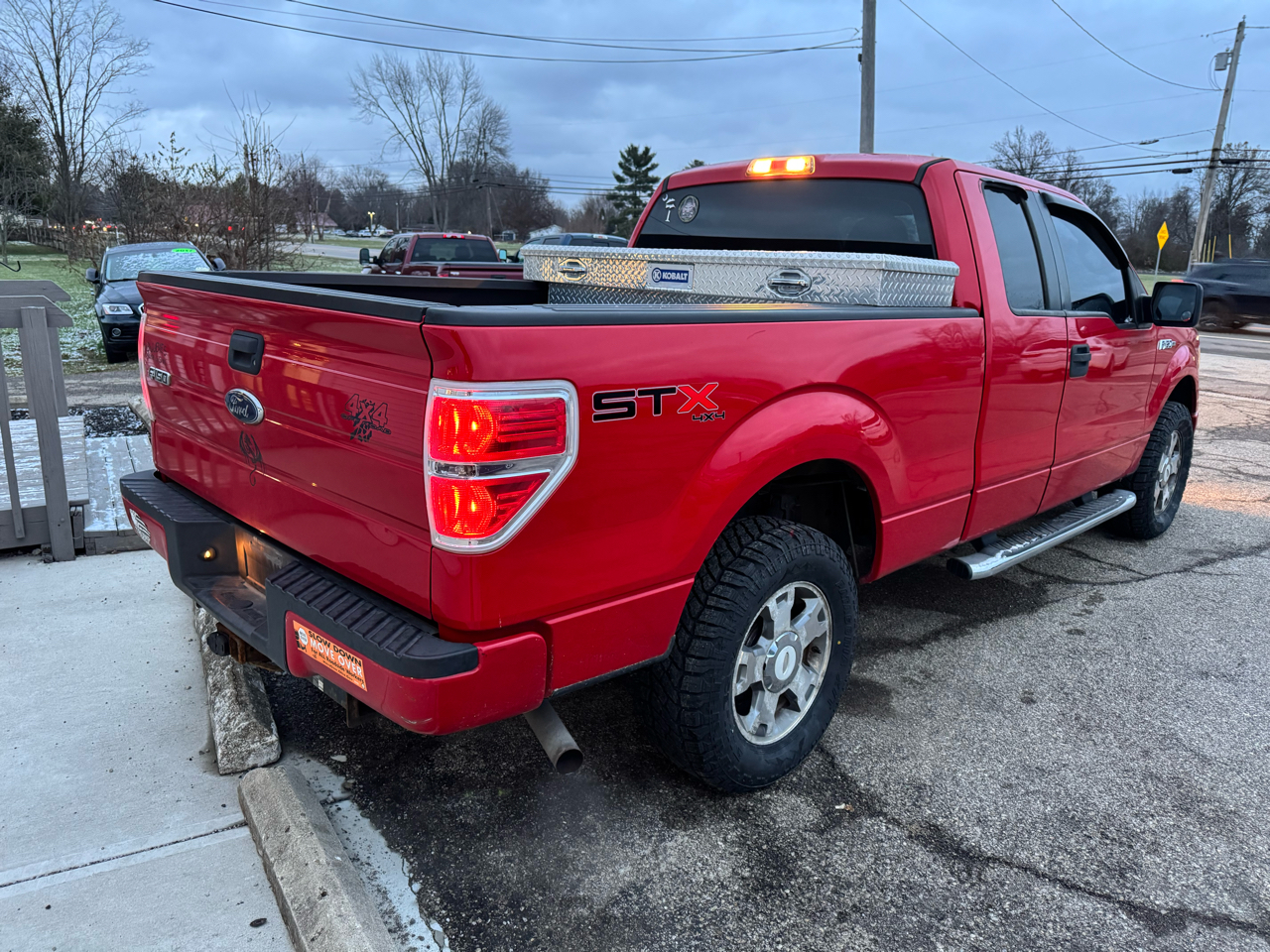 Ford F-150 STX SuperCab 6.5-ft. Bed 4WD 2010