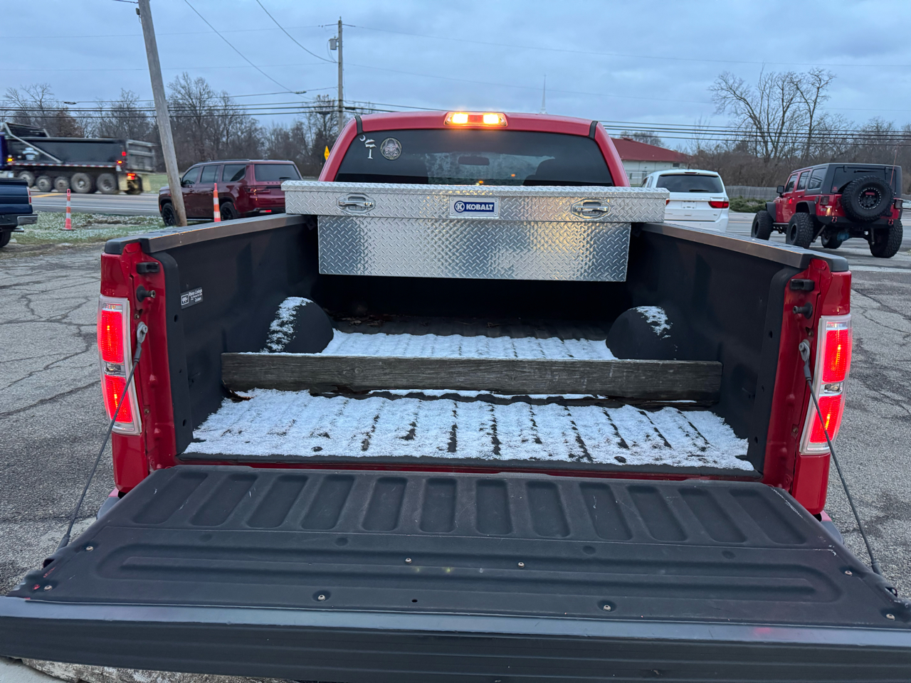 Ford F-150 STX SuperCab 6.5-ft. Bed 4WD 2010