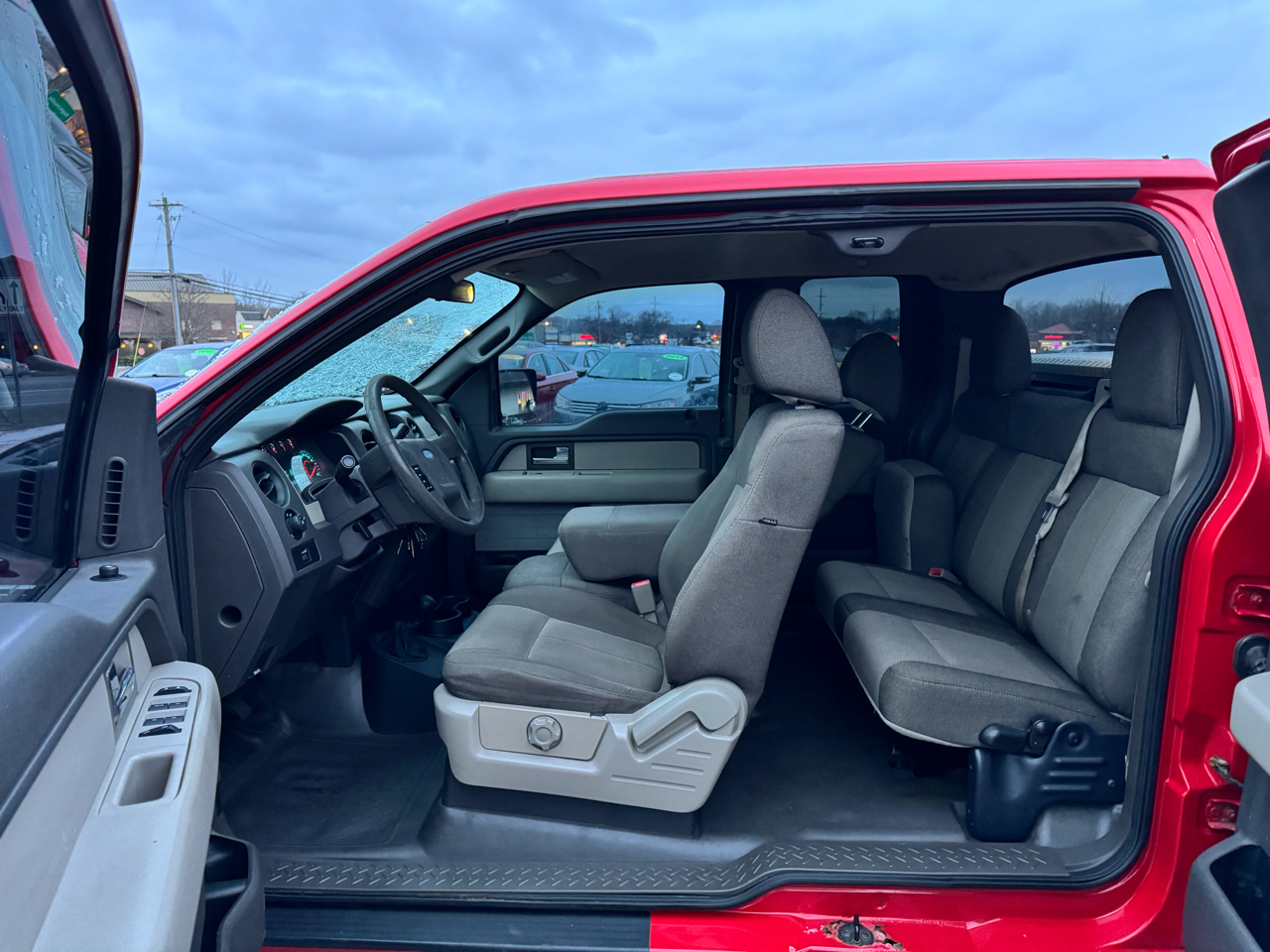 Ford F-150 STX SuperCab 6.5-ft. Bed 4WD 2010