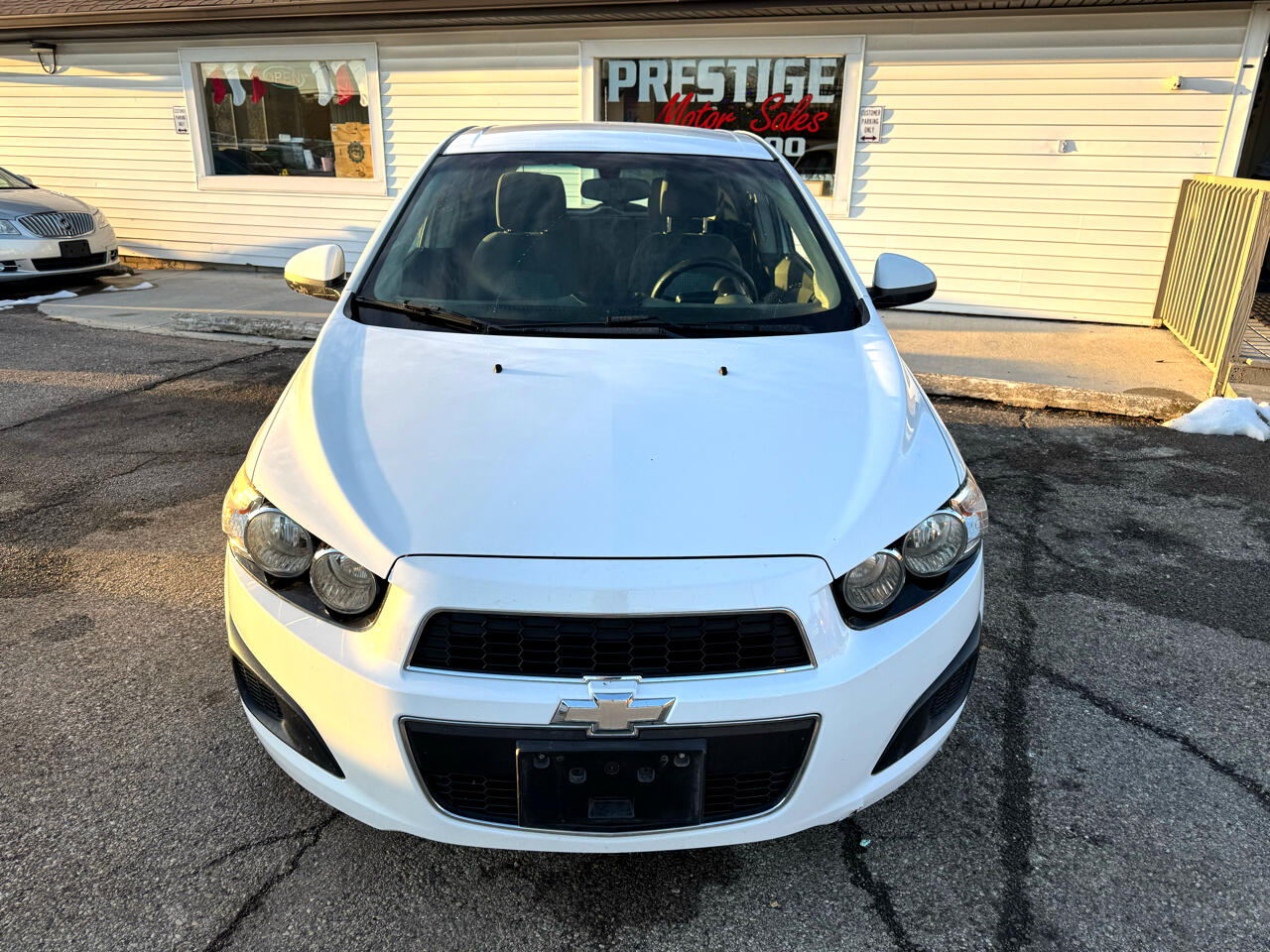 Chevrolet Sonic LS Auto 5-Door 2016