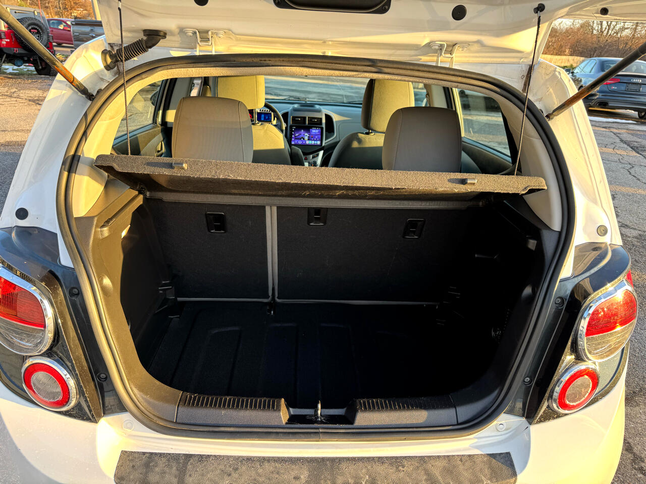 Chevrolet Sonic LS Auto 5-Door 2016