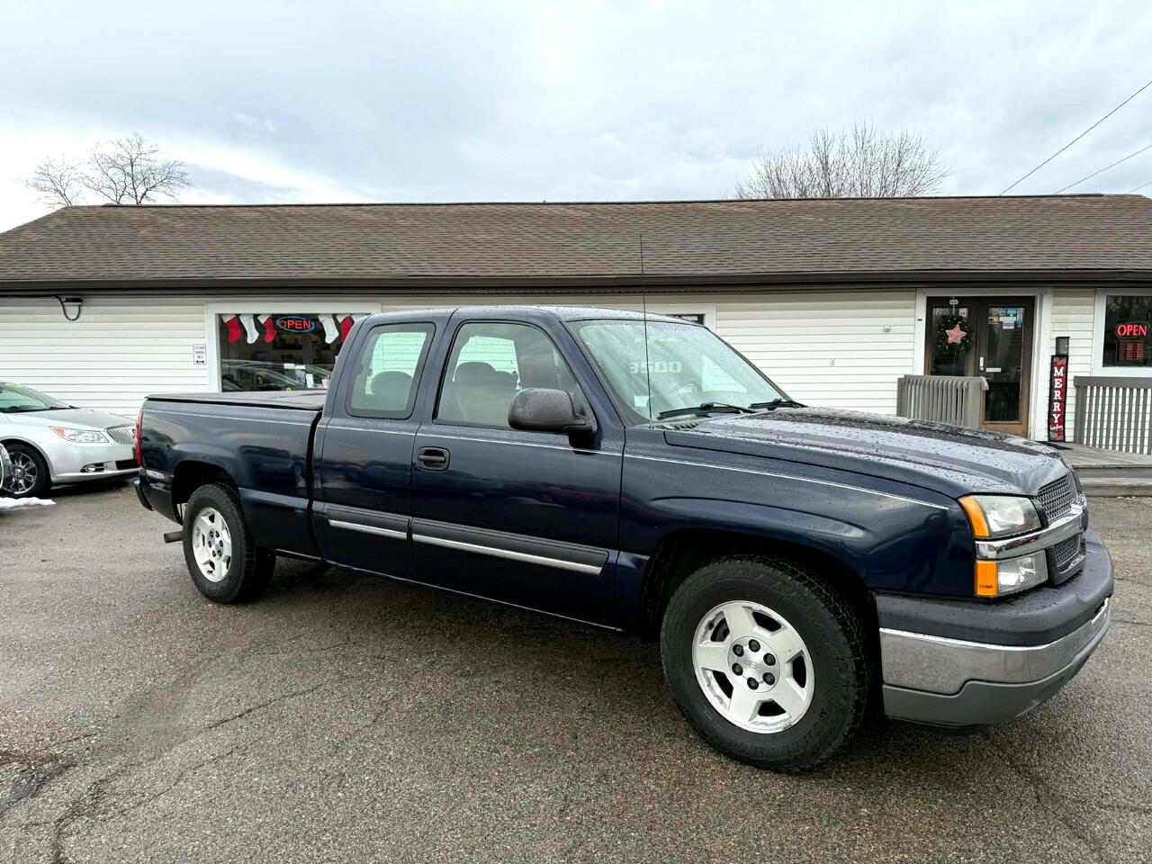 Chevrolet Silverado 1500 LS Ext. Cab Long Box 2WD 2005