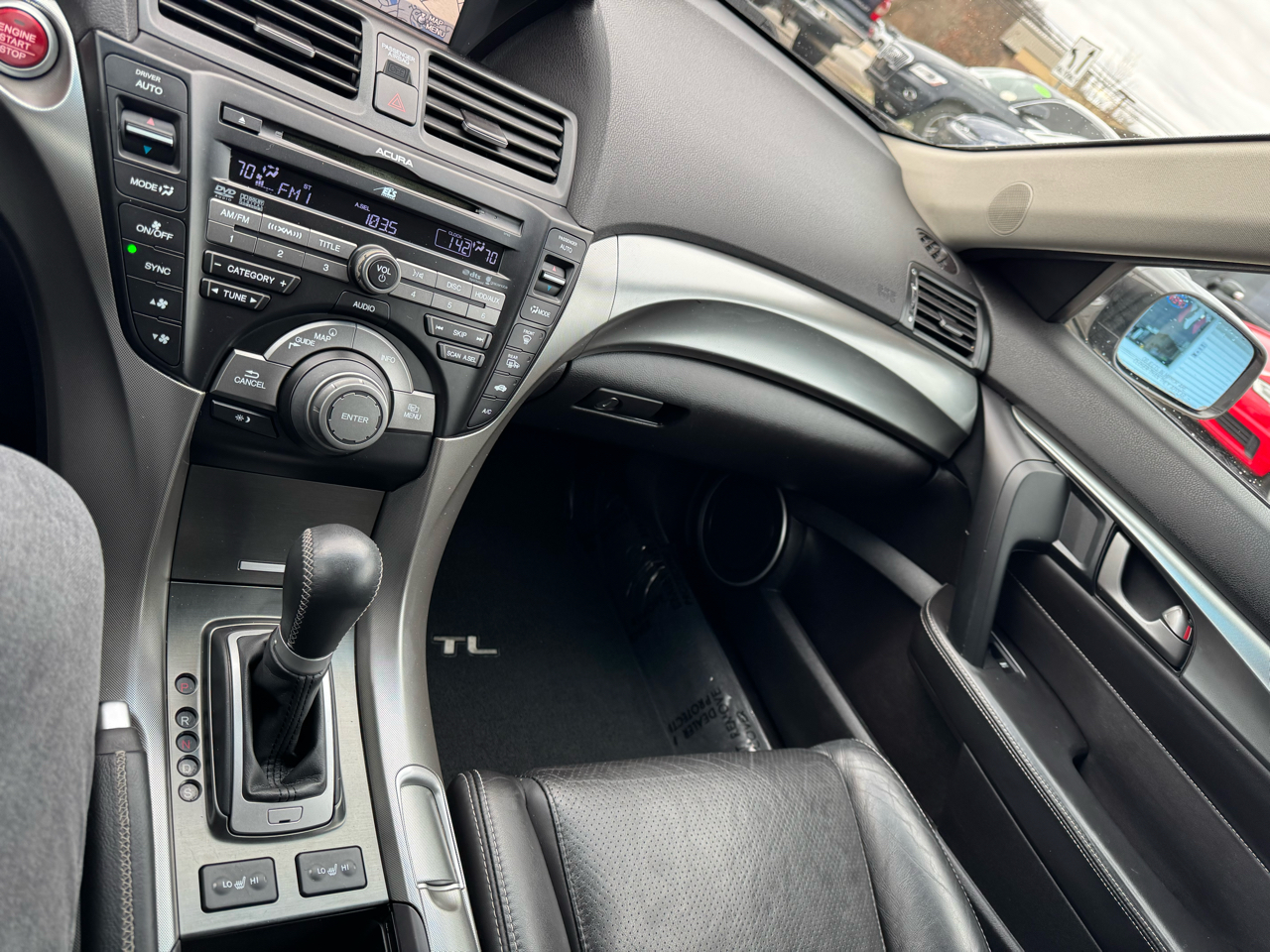 Acura TL 5-Speed AT SH-AWD with Tech Package 2010