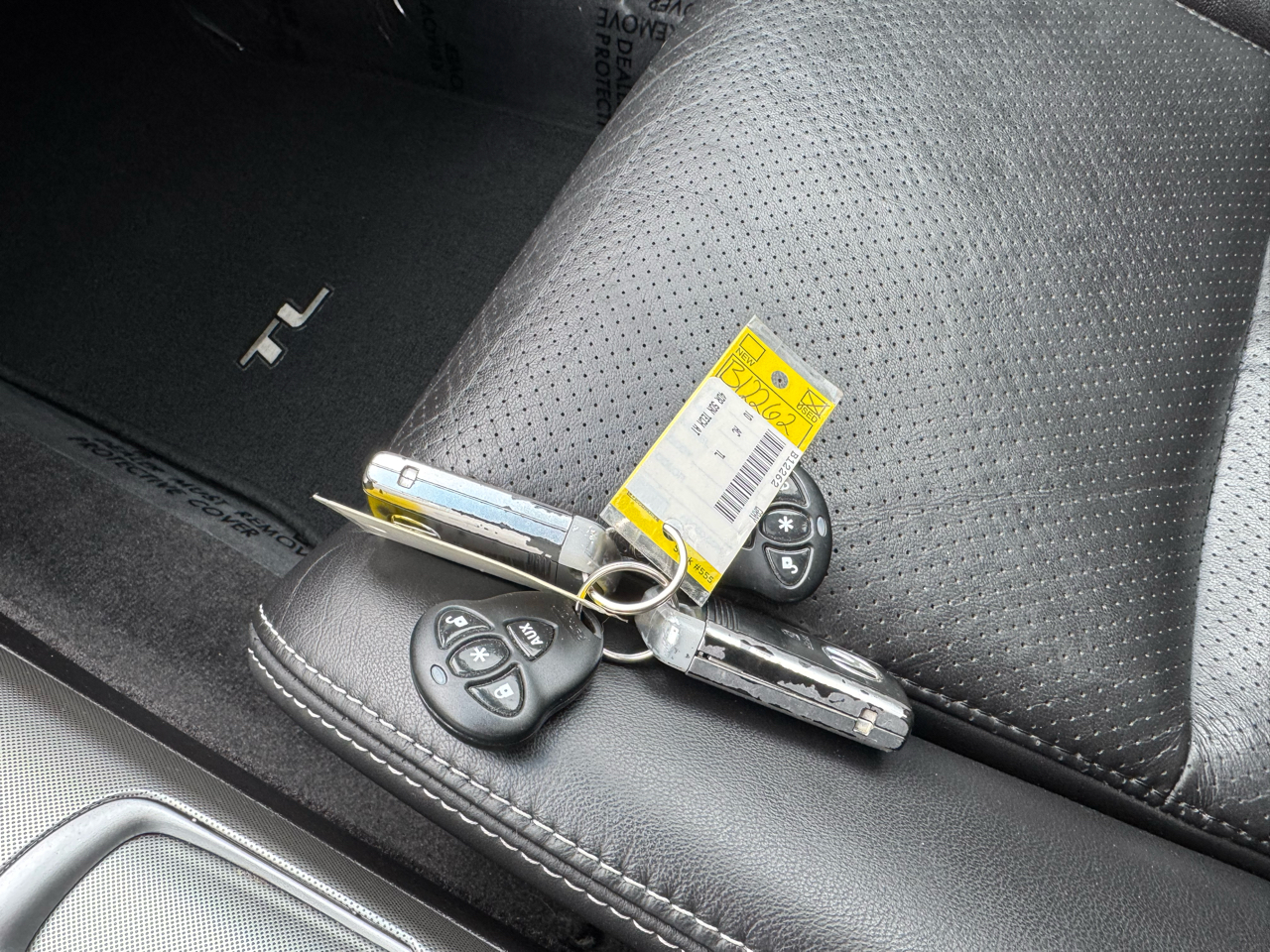 Acura TL 5-Speed AT SH-AWD with Tech Package 2010