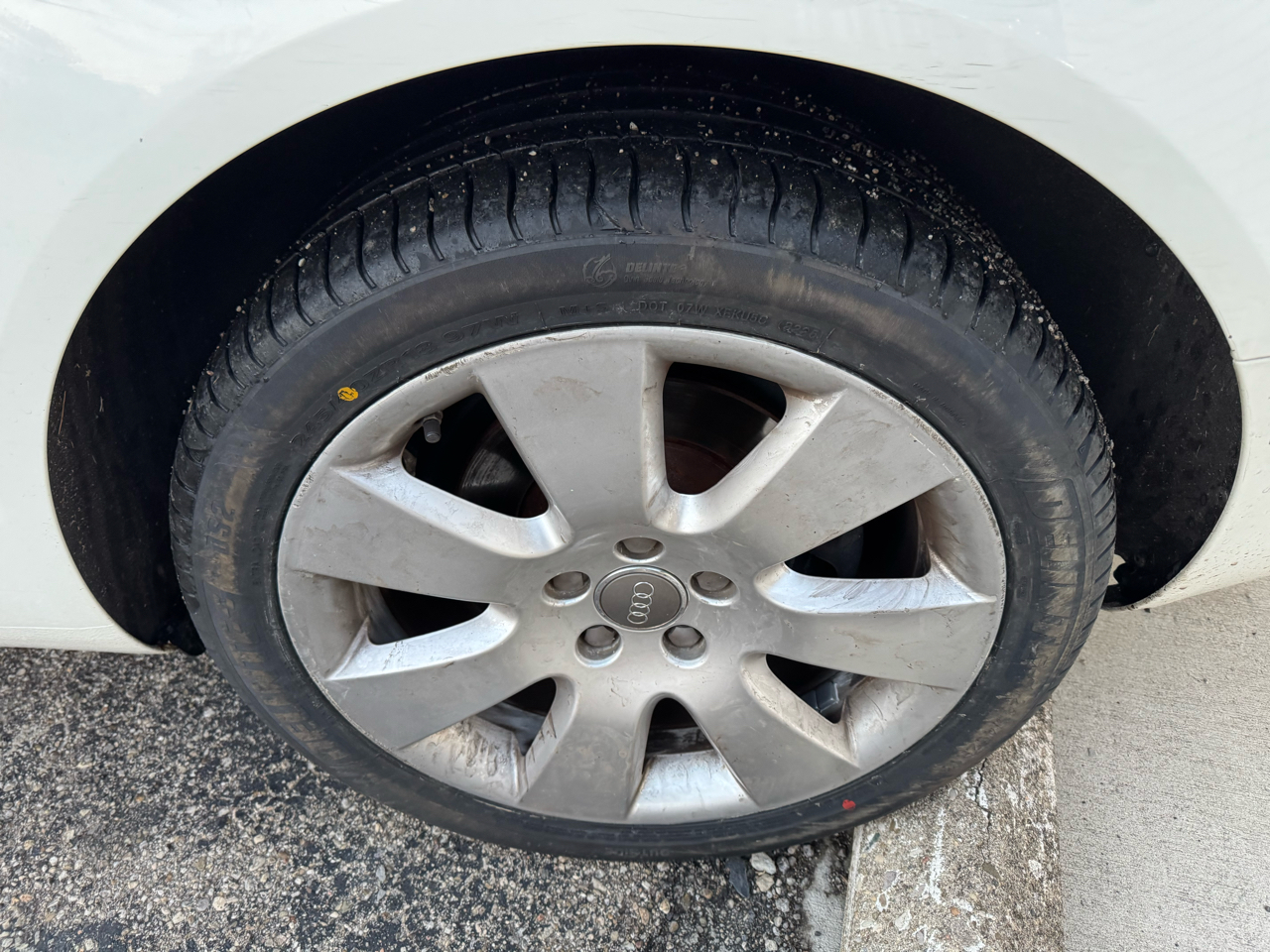 Audi A6 3.2 with Tiptronic 2006