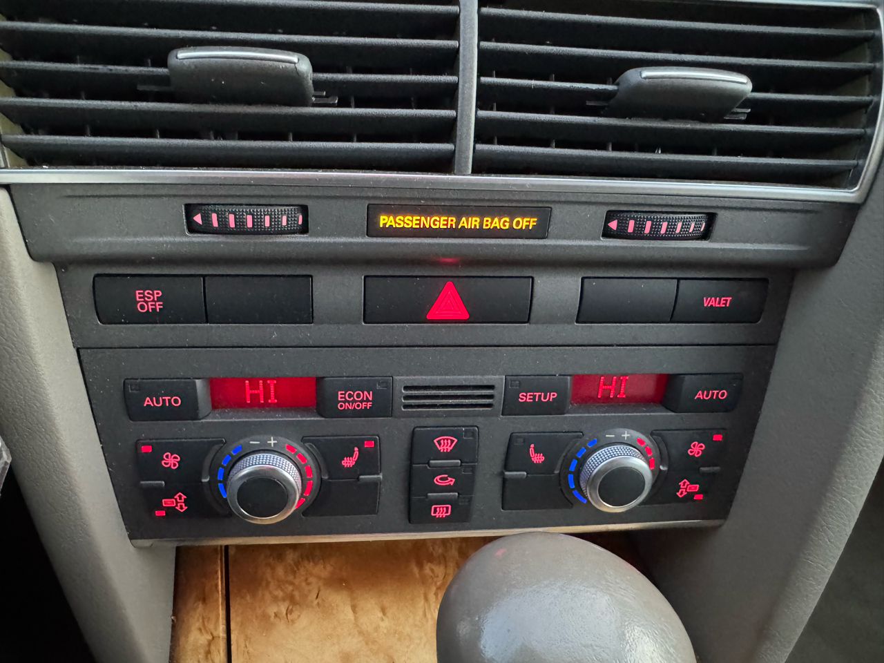 Audi A6 3.2 with Tiptronic 2006