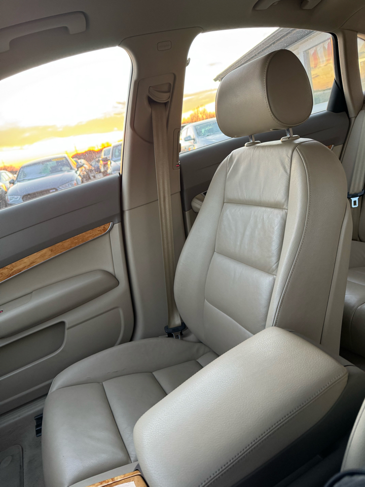 Audi A6 3.2 with Tiptronic 2006