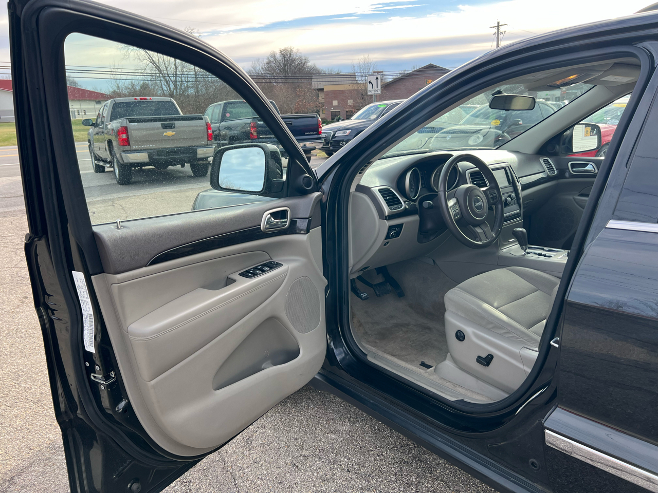 Jeep Grand Cherokee Laredo 4WD 2013