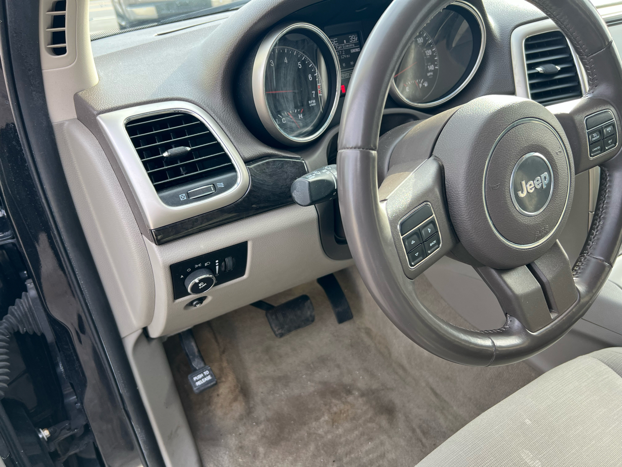 Jeep Grand Cherokee Laredo 4WD 2013