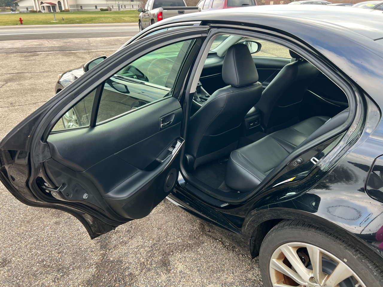 Lexus IS 250 AWD 2015