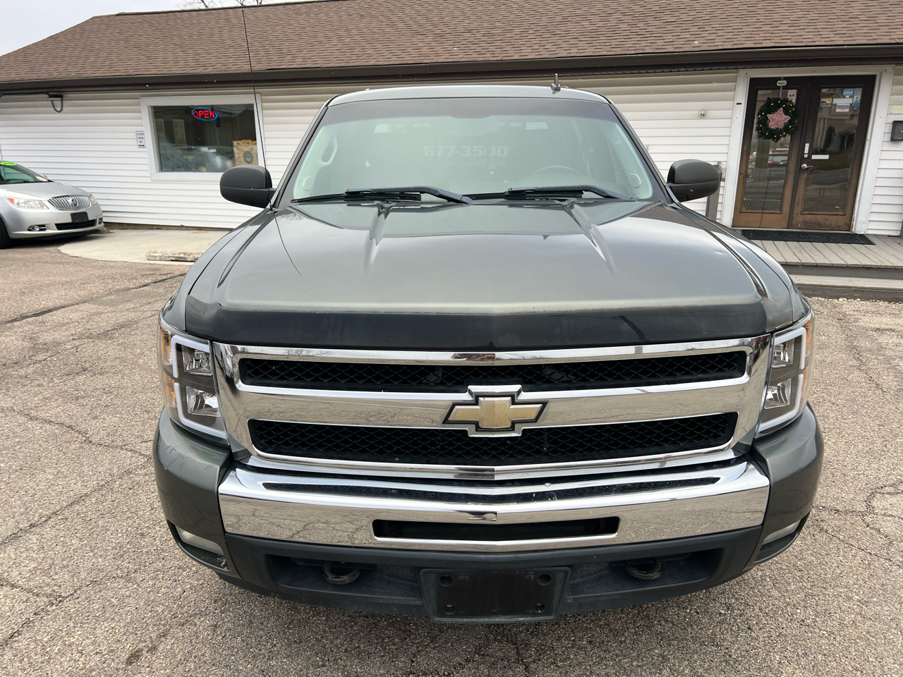 Chevrolet Silverado 1500 LT Crew Cab 4WD 2011