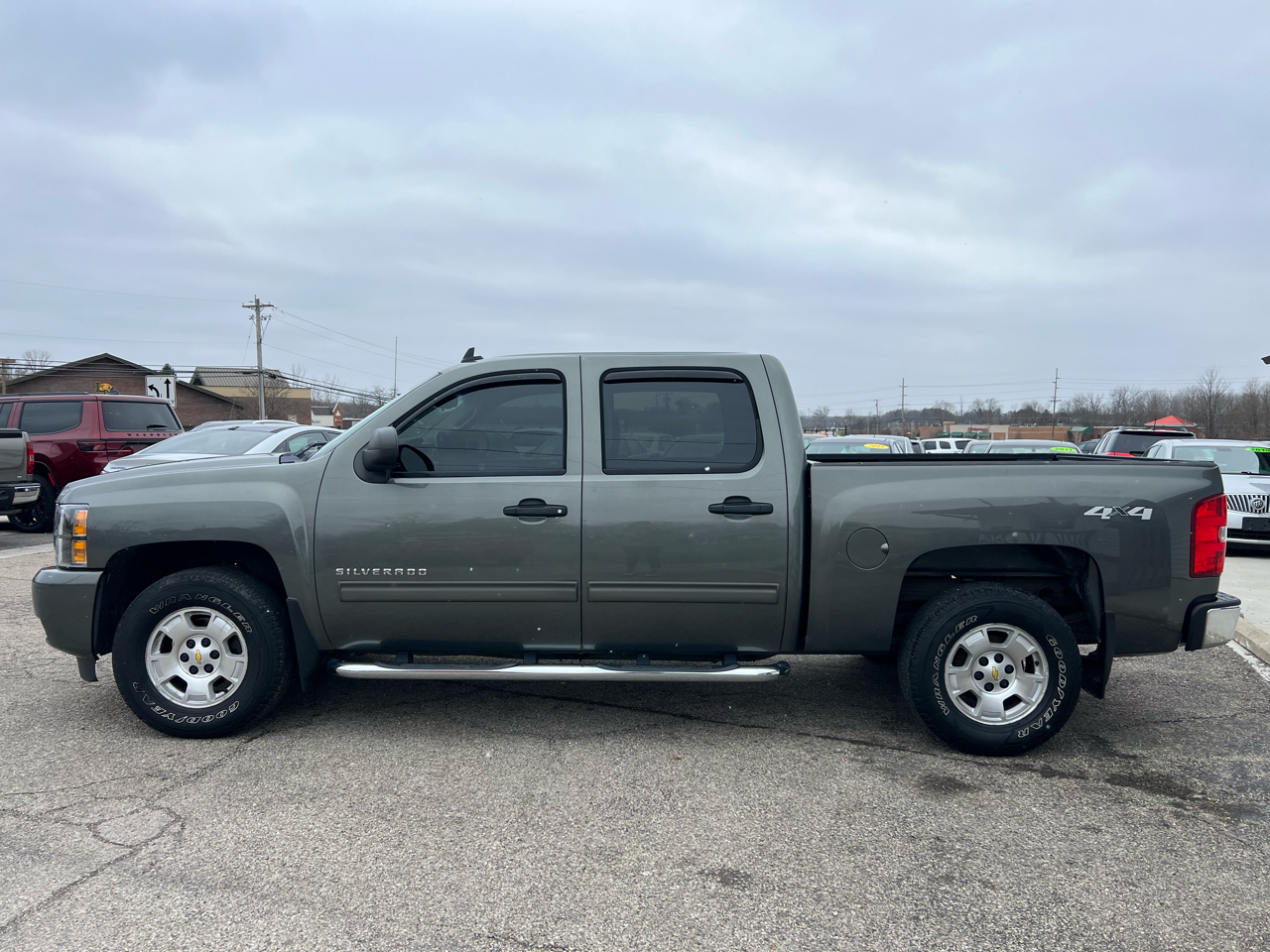 Chevrolet Silverado 1500 LT Crew Cab 4WD 2011