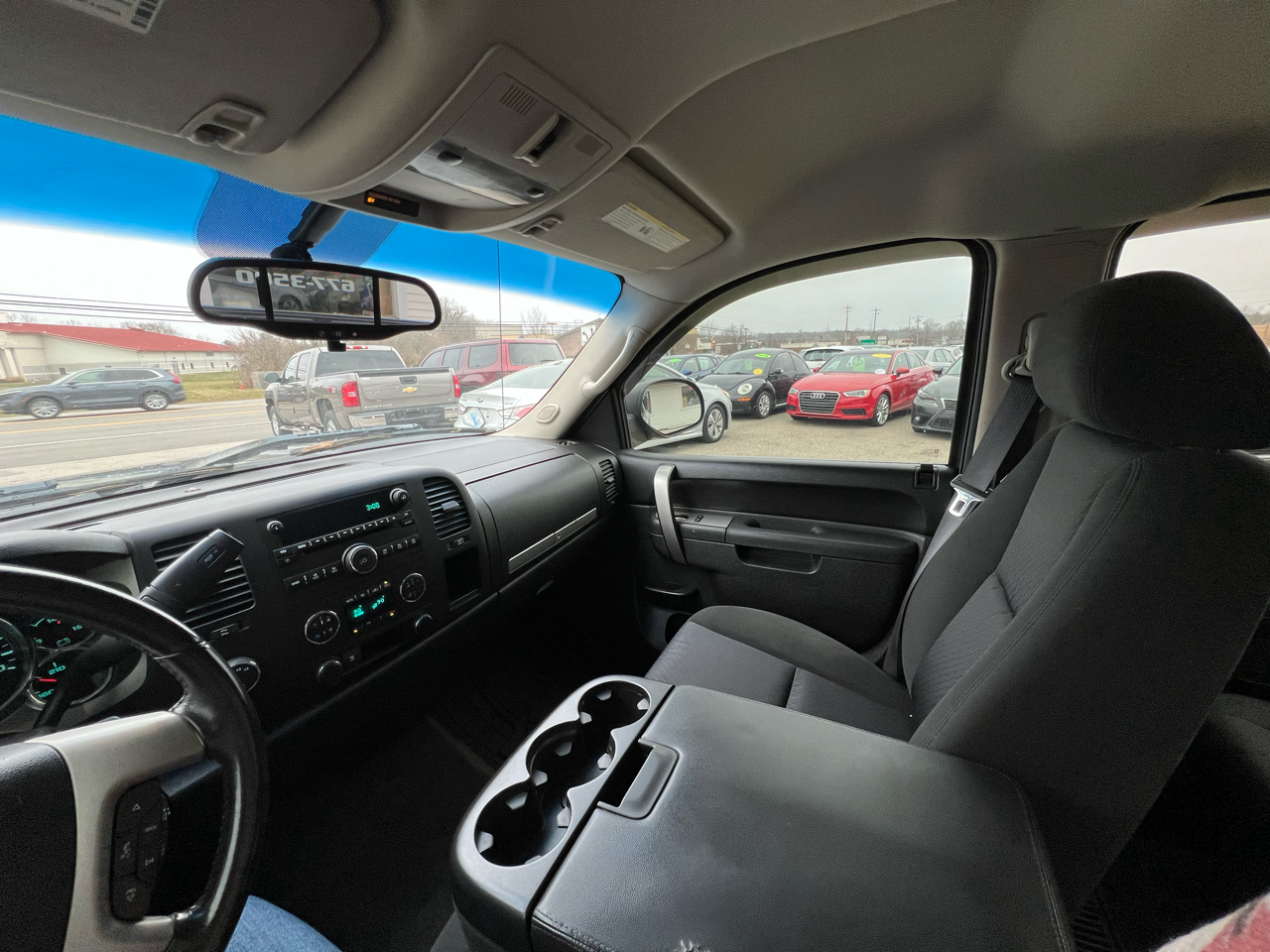 Chevrolet Silverado 1500 LT Crew Cab 4WD 2011