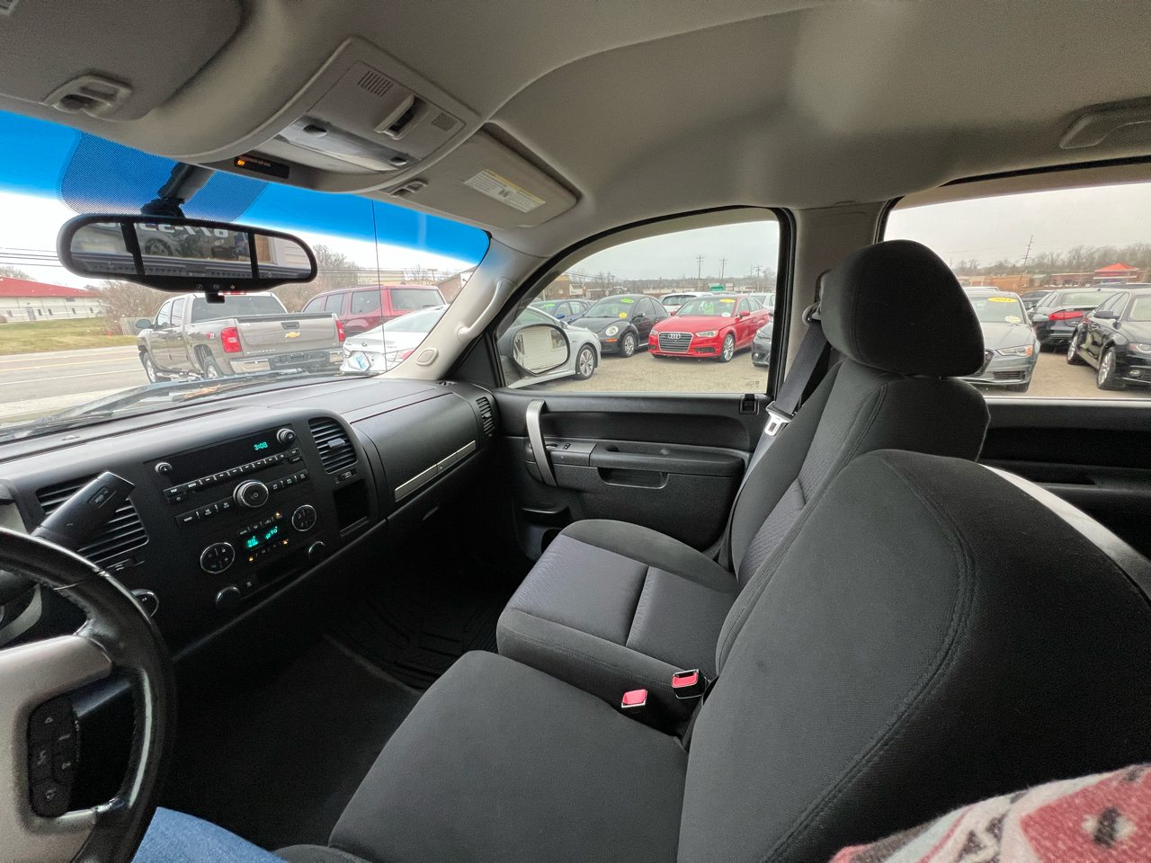 Chevrolet Silverado 1500 LT Crew Cab 4WD 2011