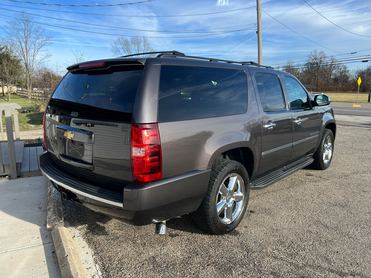 Chevrolet Suburban LTZ 1500 4WD 2011