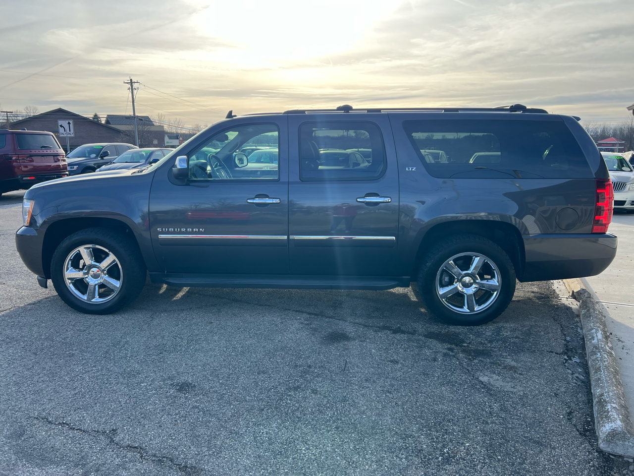 Chevrolet Suburban LTZ 1500 4WD 2011