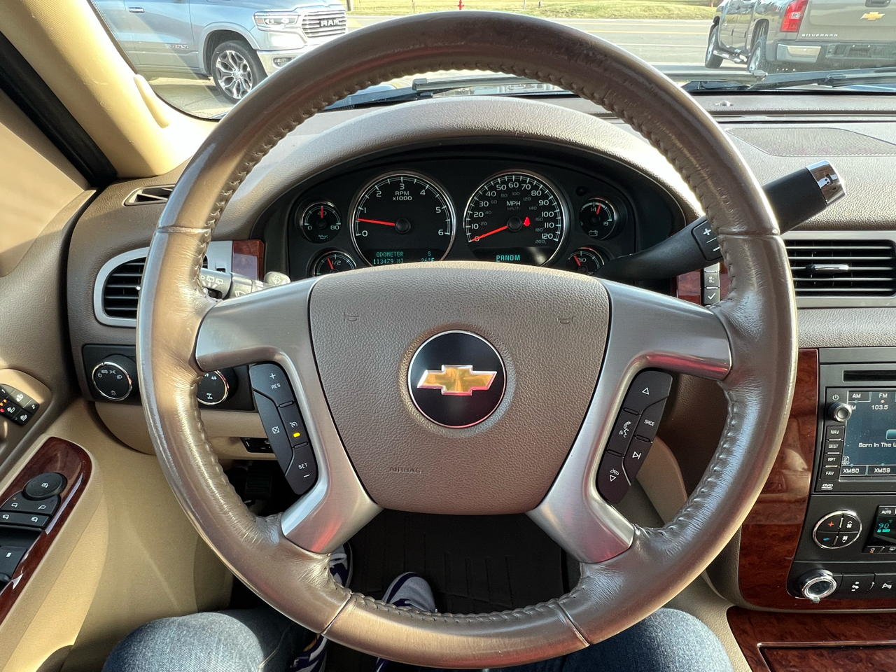 Chevrolet Suburban LTZ 1500 4WD 2011