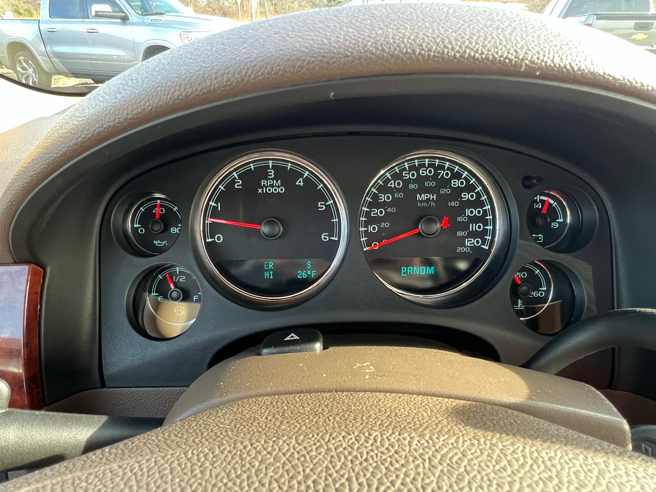 Chevrolet Suburban LTZ 1500 4WD 2011