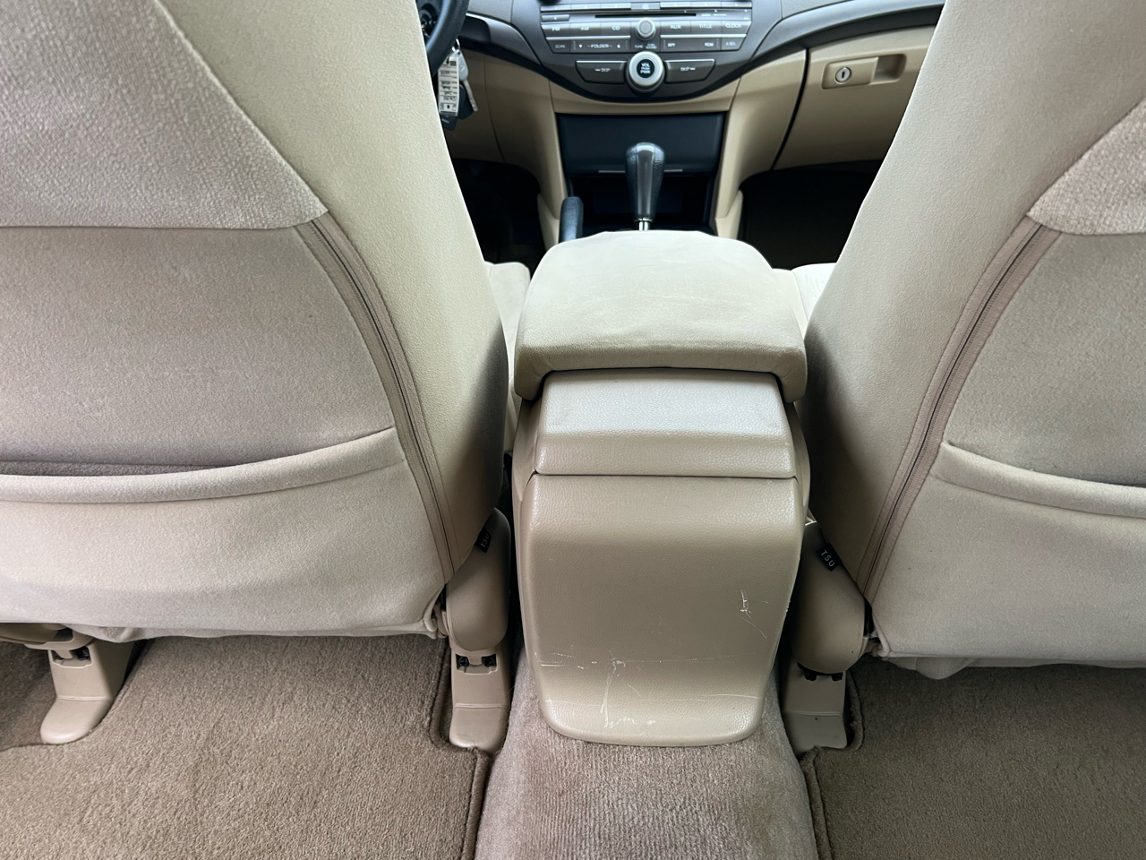 Honda Accord LX sedan AT 2009