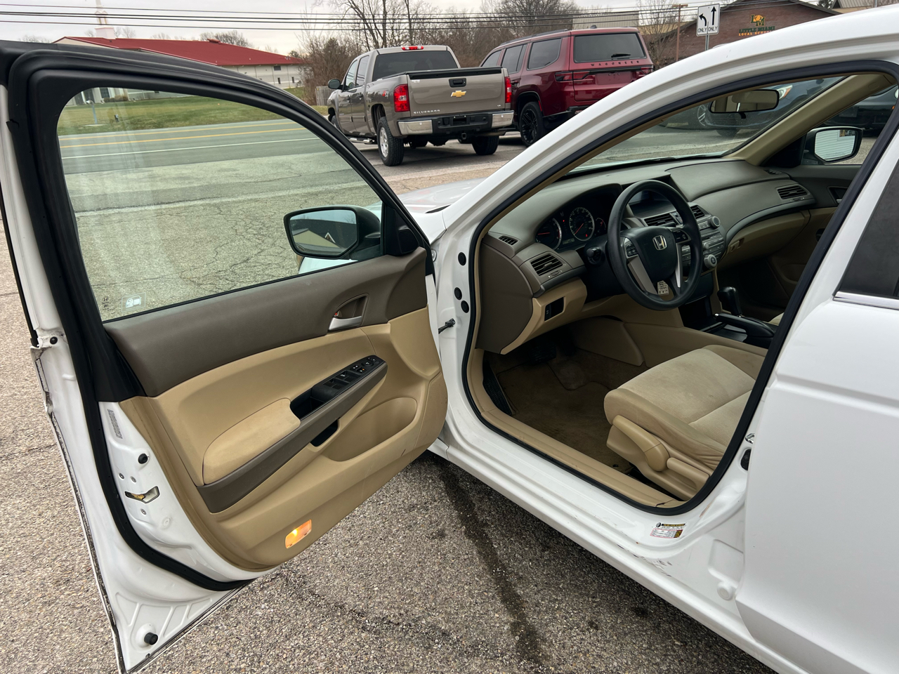 Honda Accord LX sedan AT 2009