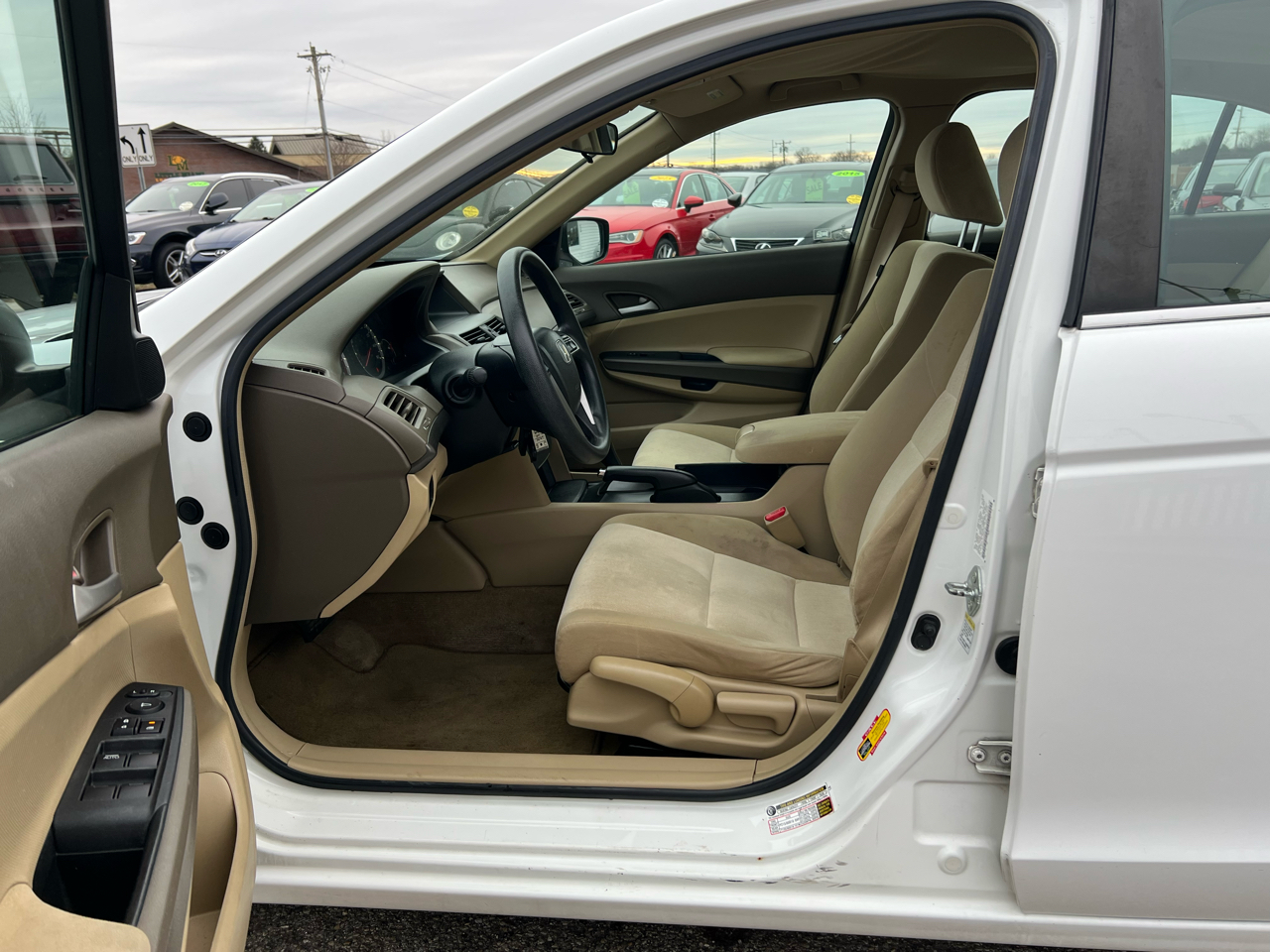 Honda Accord LX sedan AT 2009