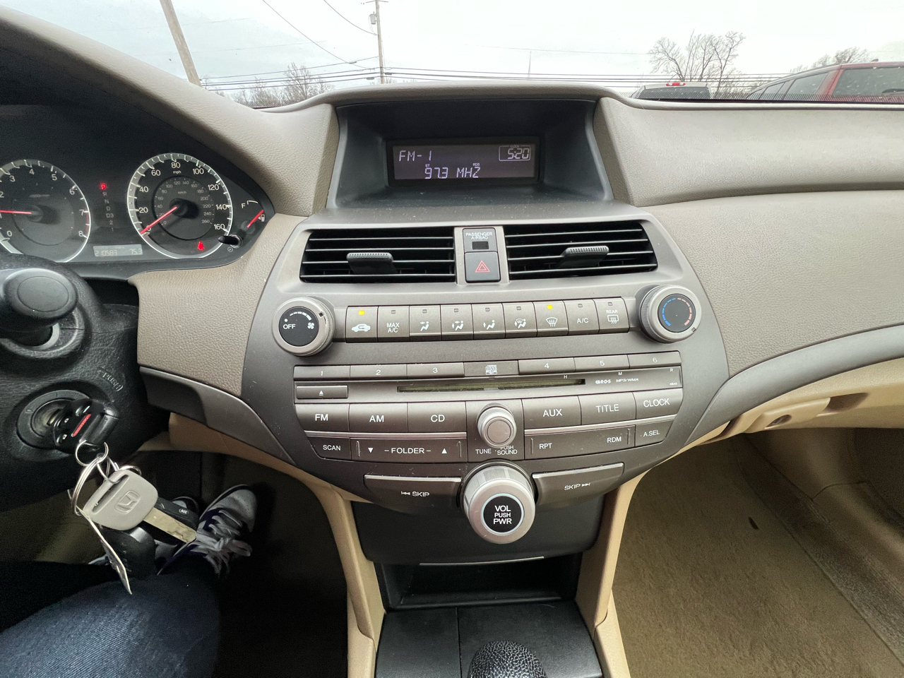 Honda Accord LX sedan AT 2009