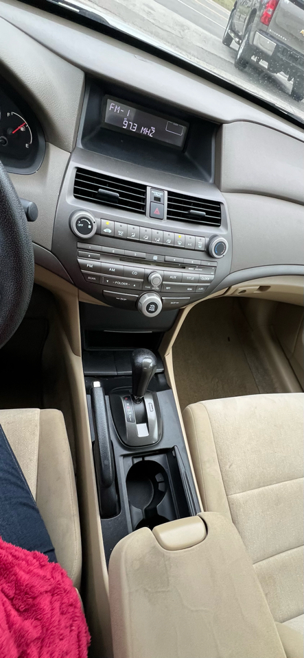 Honda Accord LX sedan AT 2009