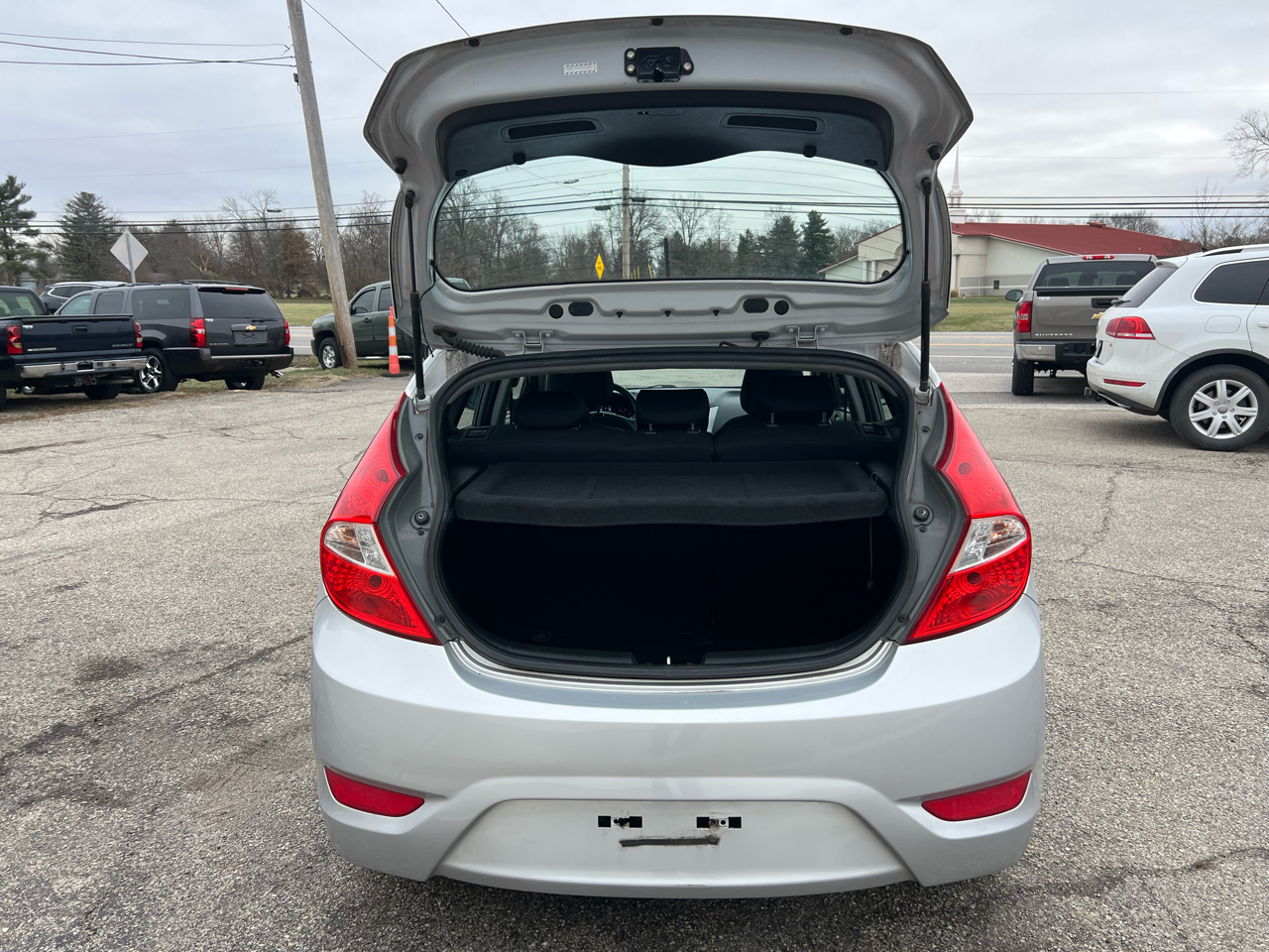 Hyundai Accent SE 5-Door 6A 2017