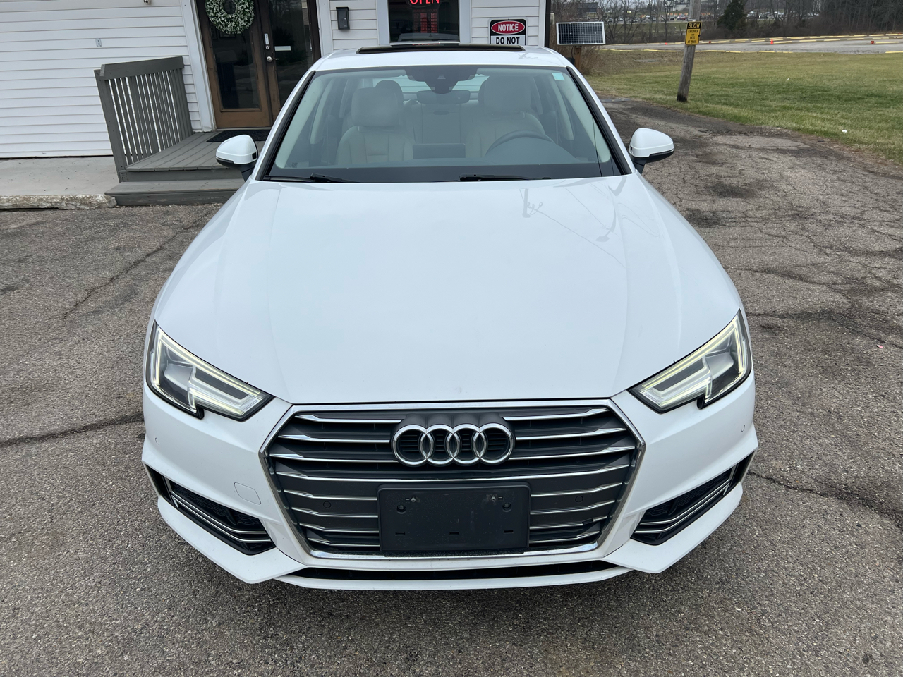 Audi A4 2.0T Premium Plus Sedan 2017