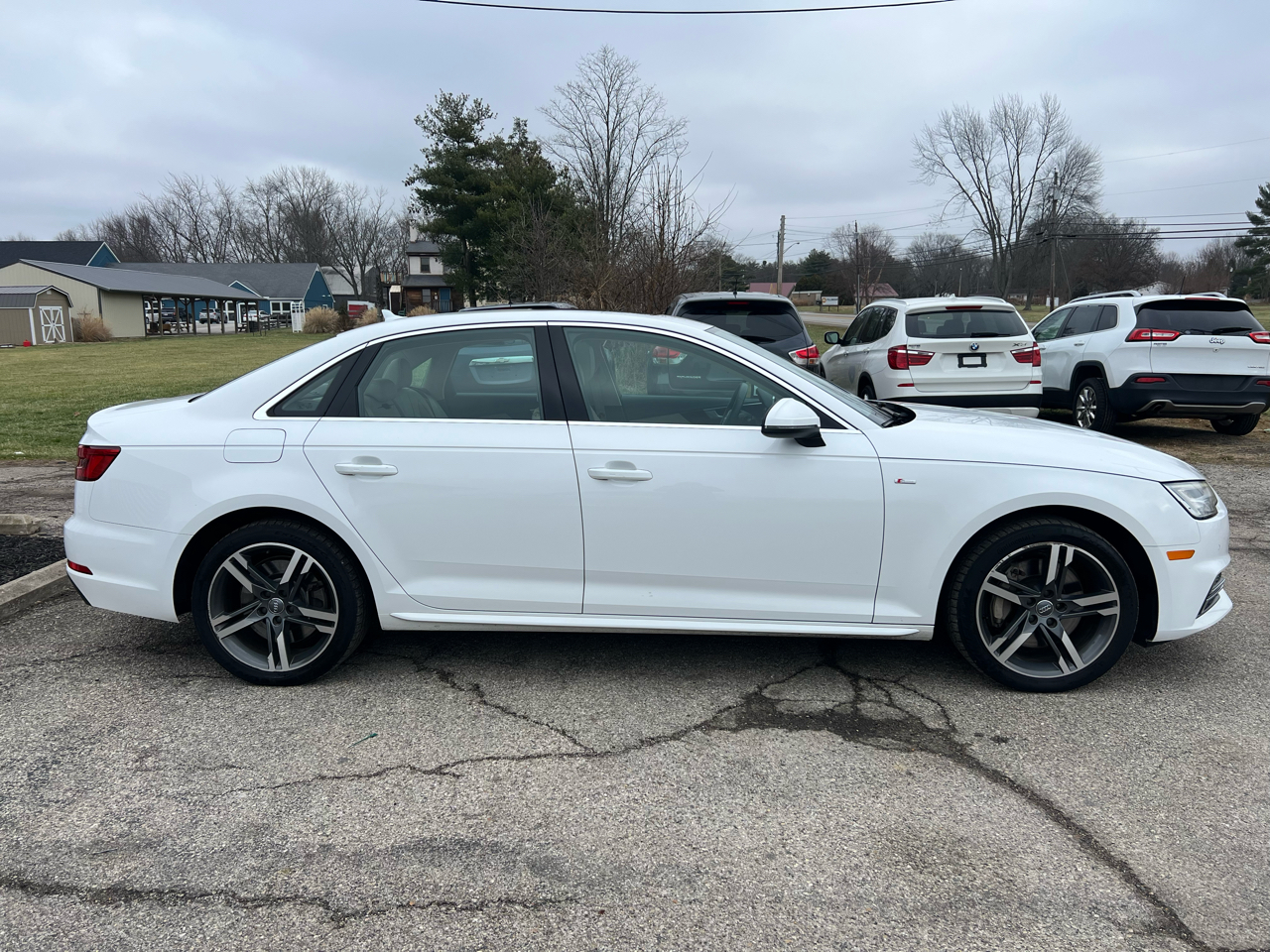 Audi A4 2.0T Premium Plus Sedan 2017