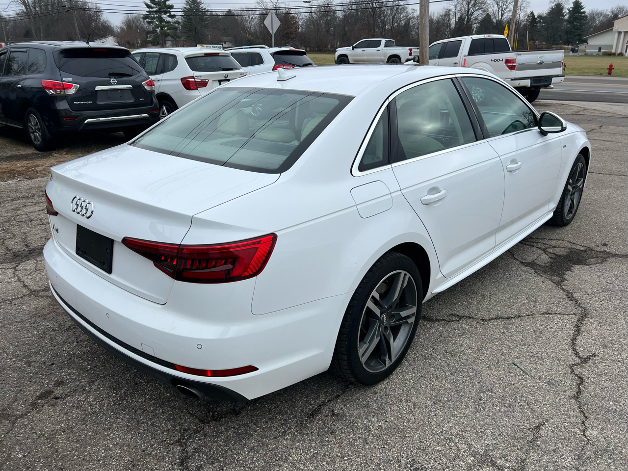 Audi A4 2.0T Premium Plus Sedan 2017