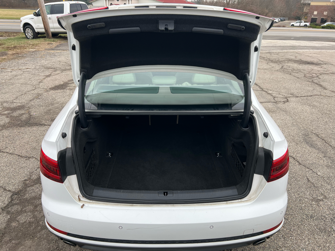 Audi A4 2.0T Premium Plus Sedan 2017