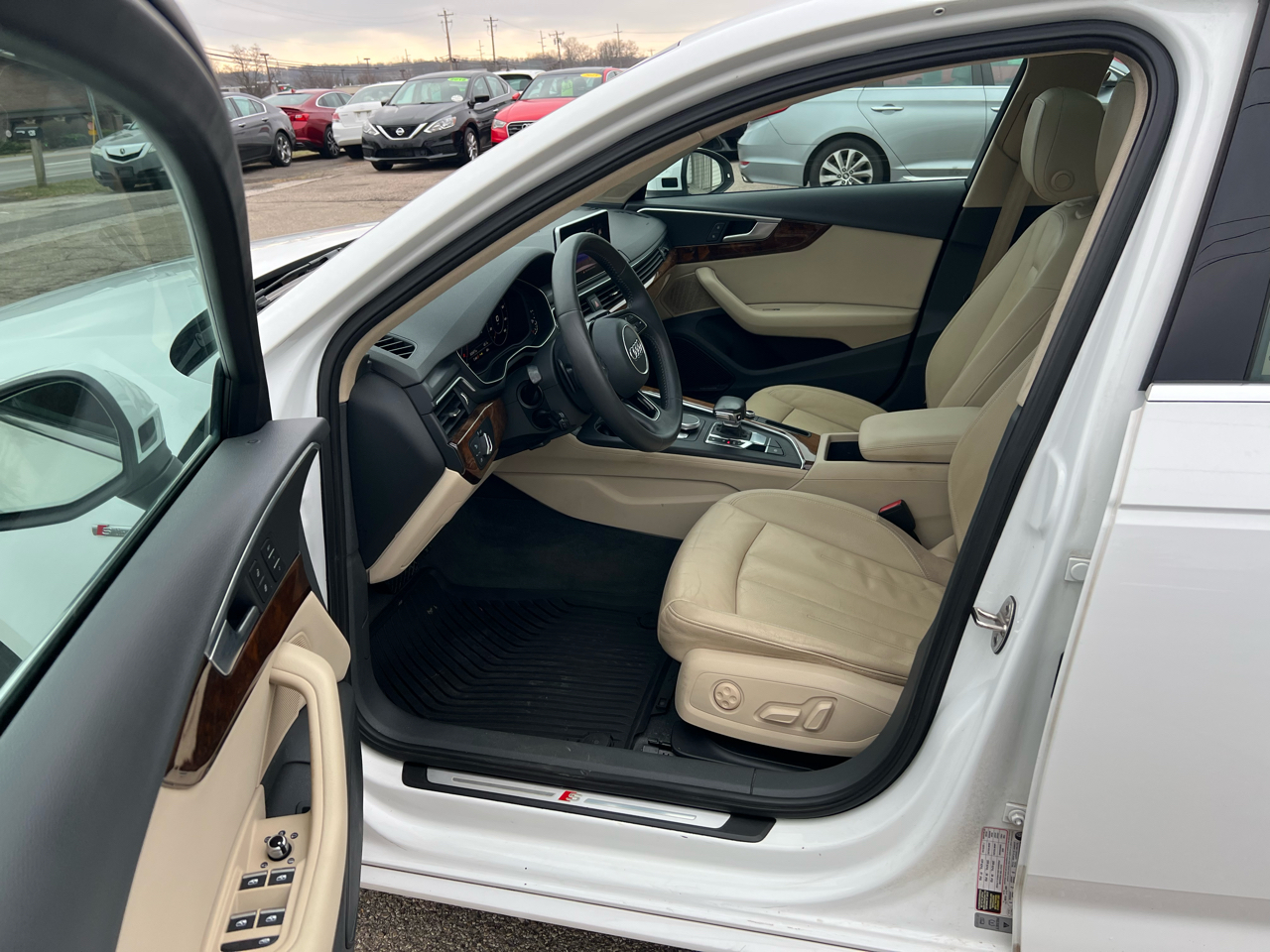 Audi A4 2.0T Premium Plus Sedan 2017