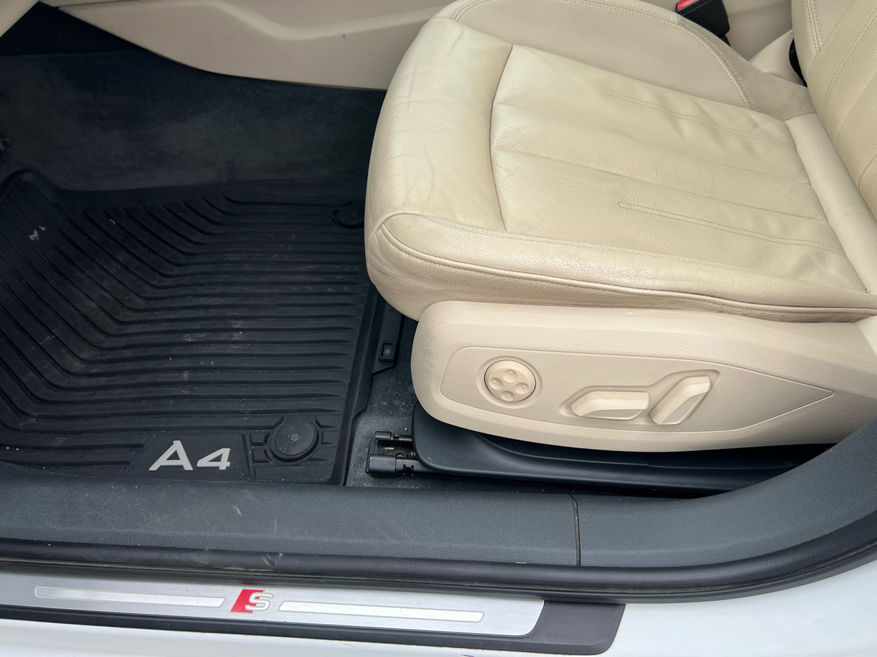 Audi A4 2.0T Premium Plus Sedan 2017