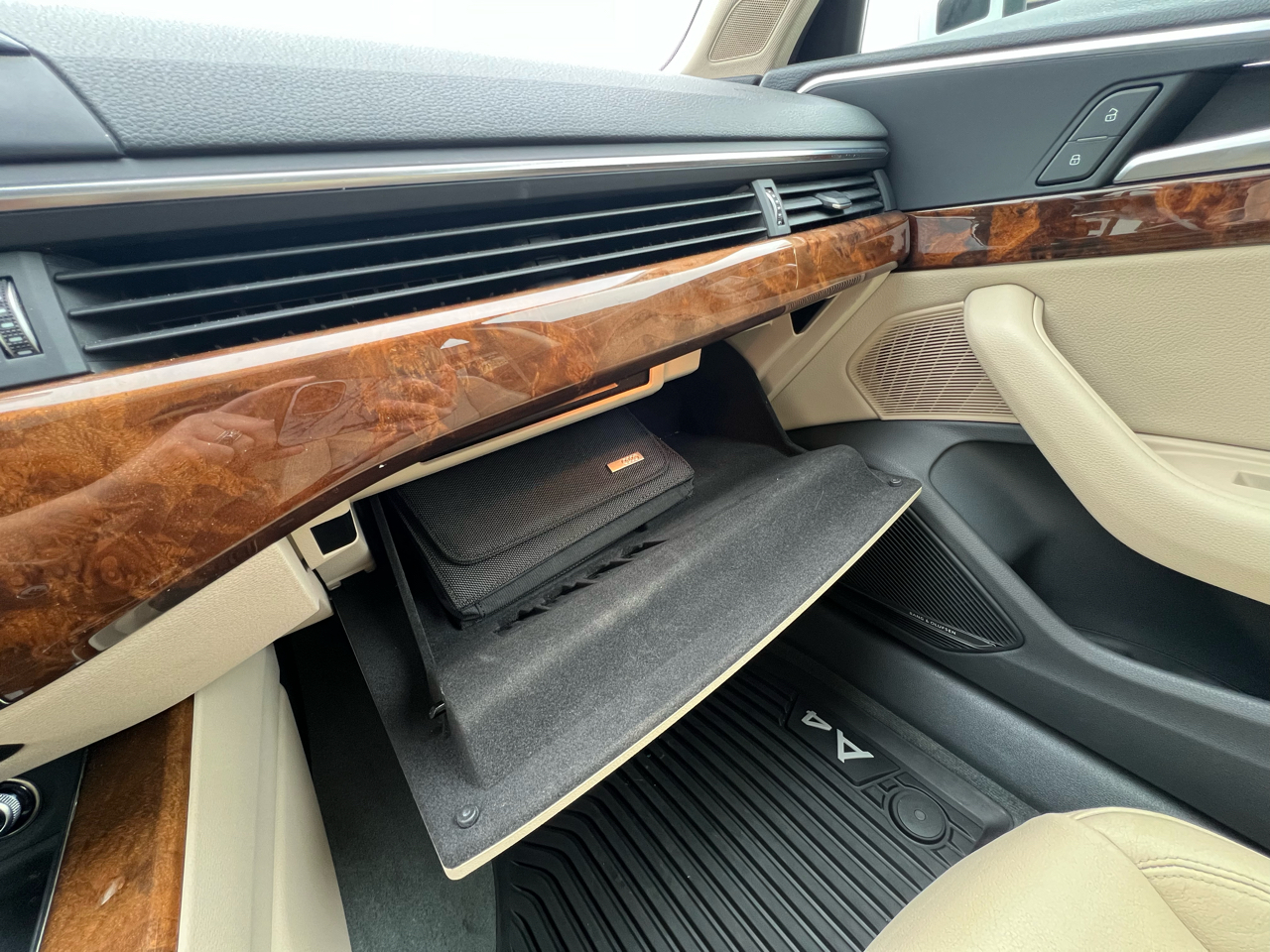 Audi A4 2.0T Premium Plus Sedan 2017