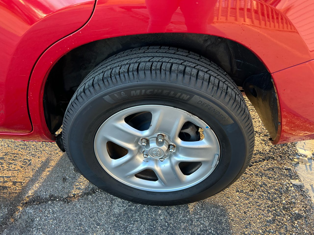 Toyota RAV4 Base I4 4WD 2012