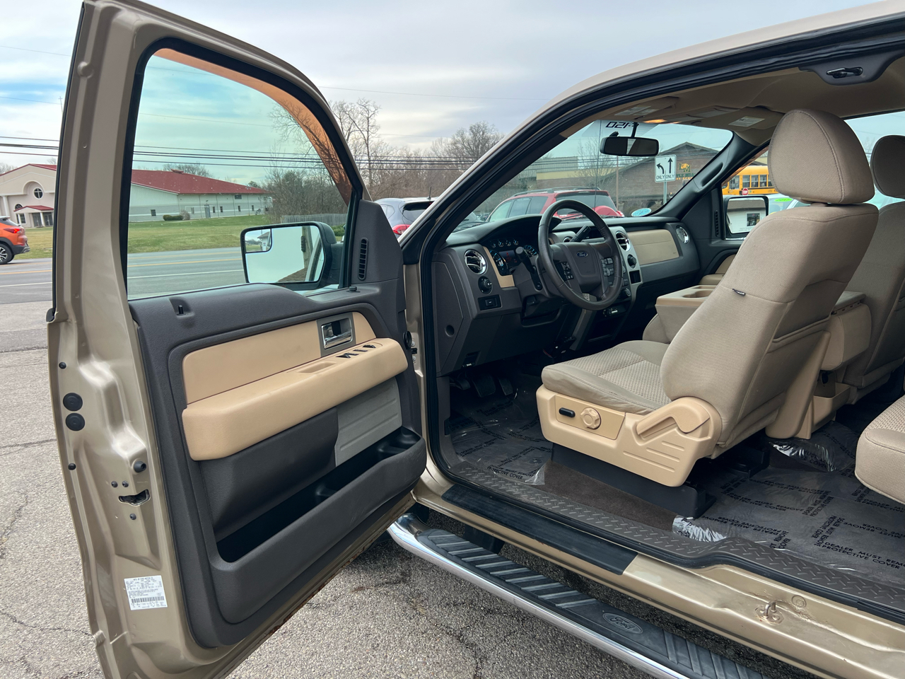 Ford F-150 XLT 6.5-ft. Bed 4WD 2011