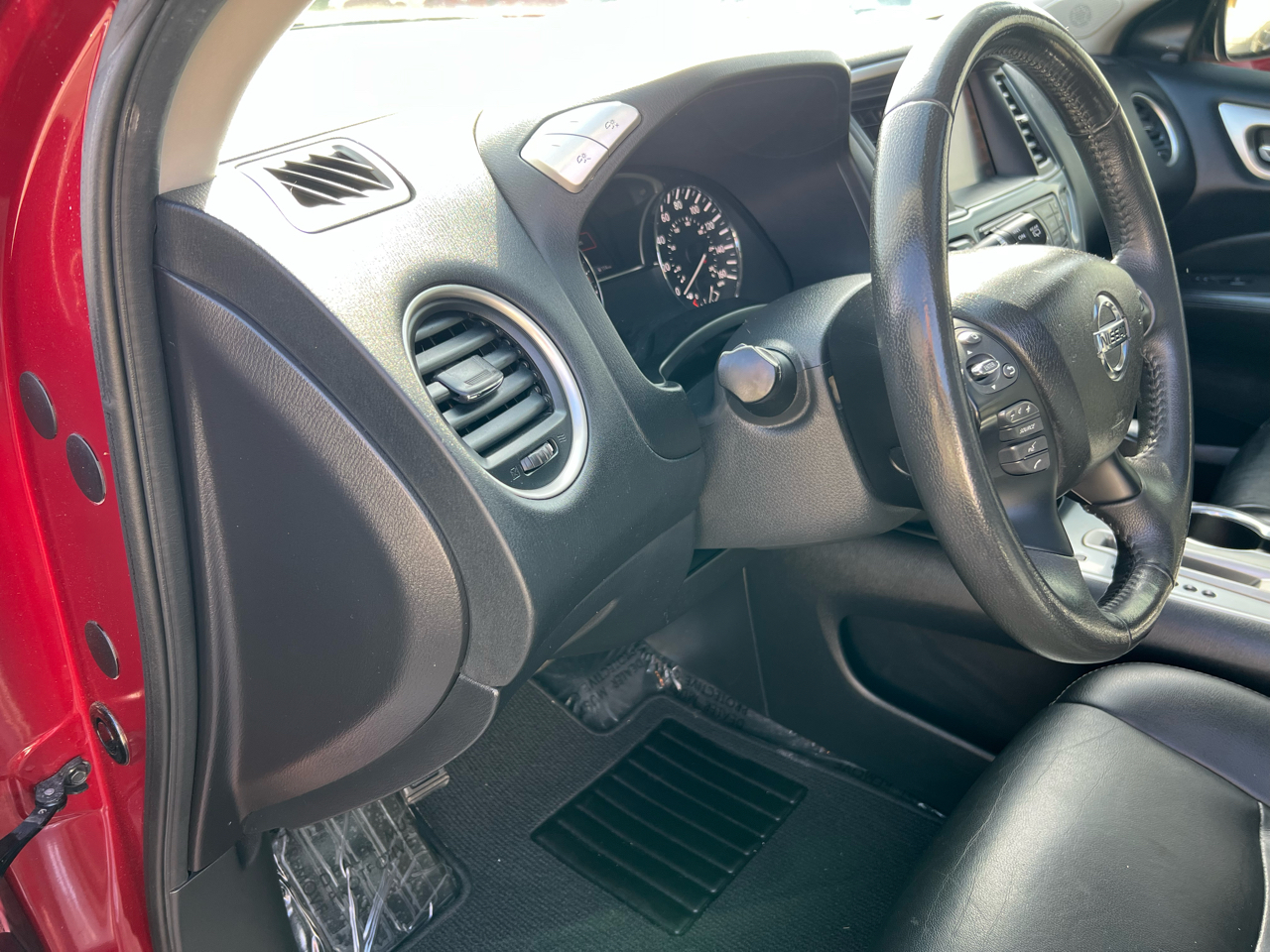 Nissan Pathfinder Platinum 4WD 2017