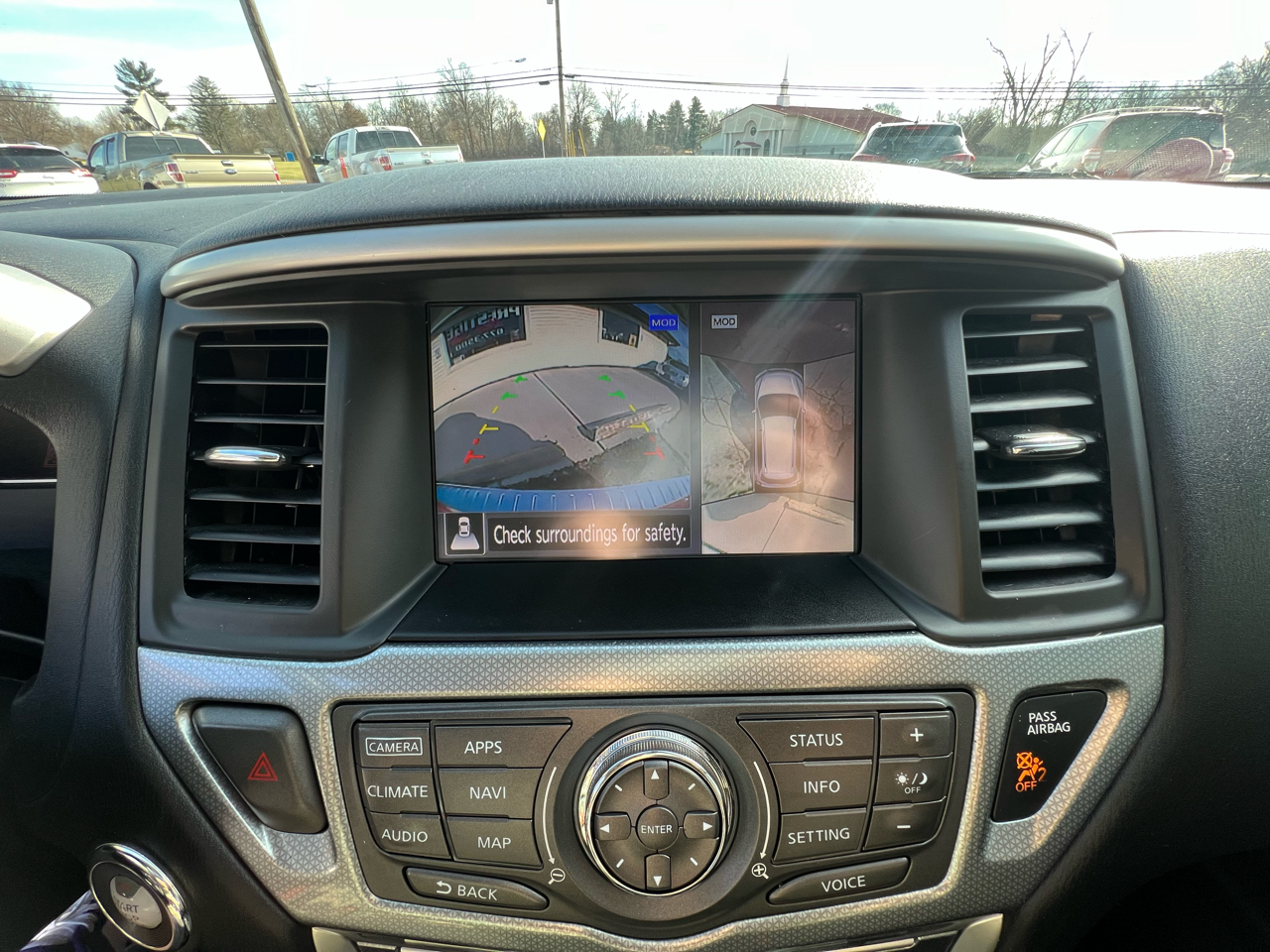 Nissan Pathfinder Platinum 4WD 2017